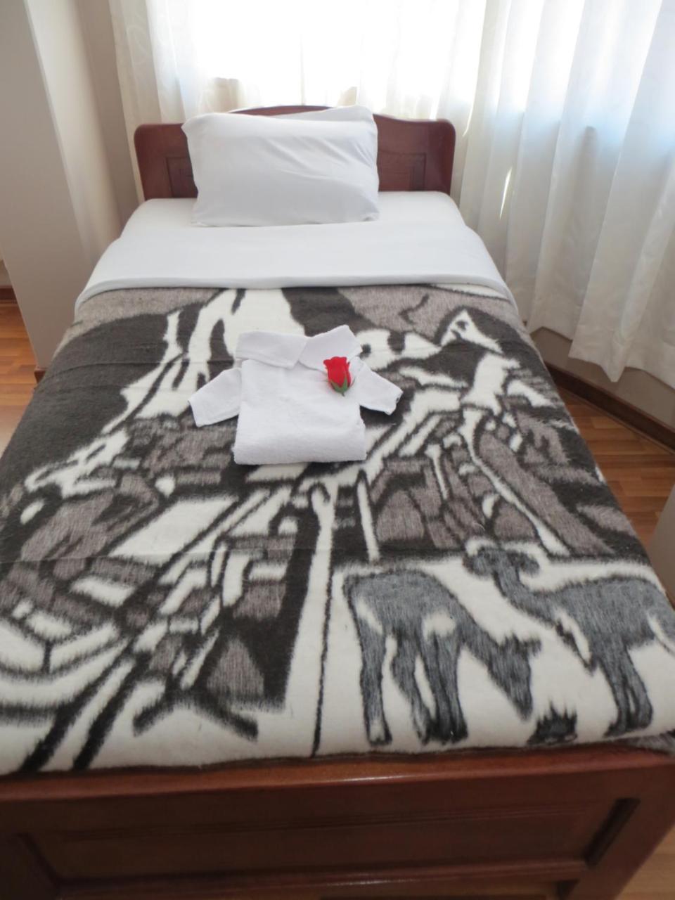La Casa De Yoni Hotell Puno Exteriör bild